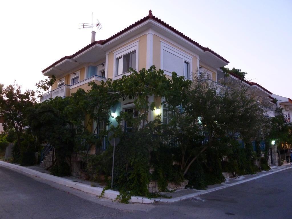 Paris Beach Hotel Ирайон Екстериор снимка