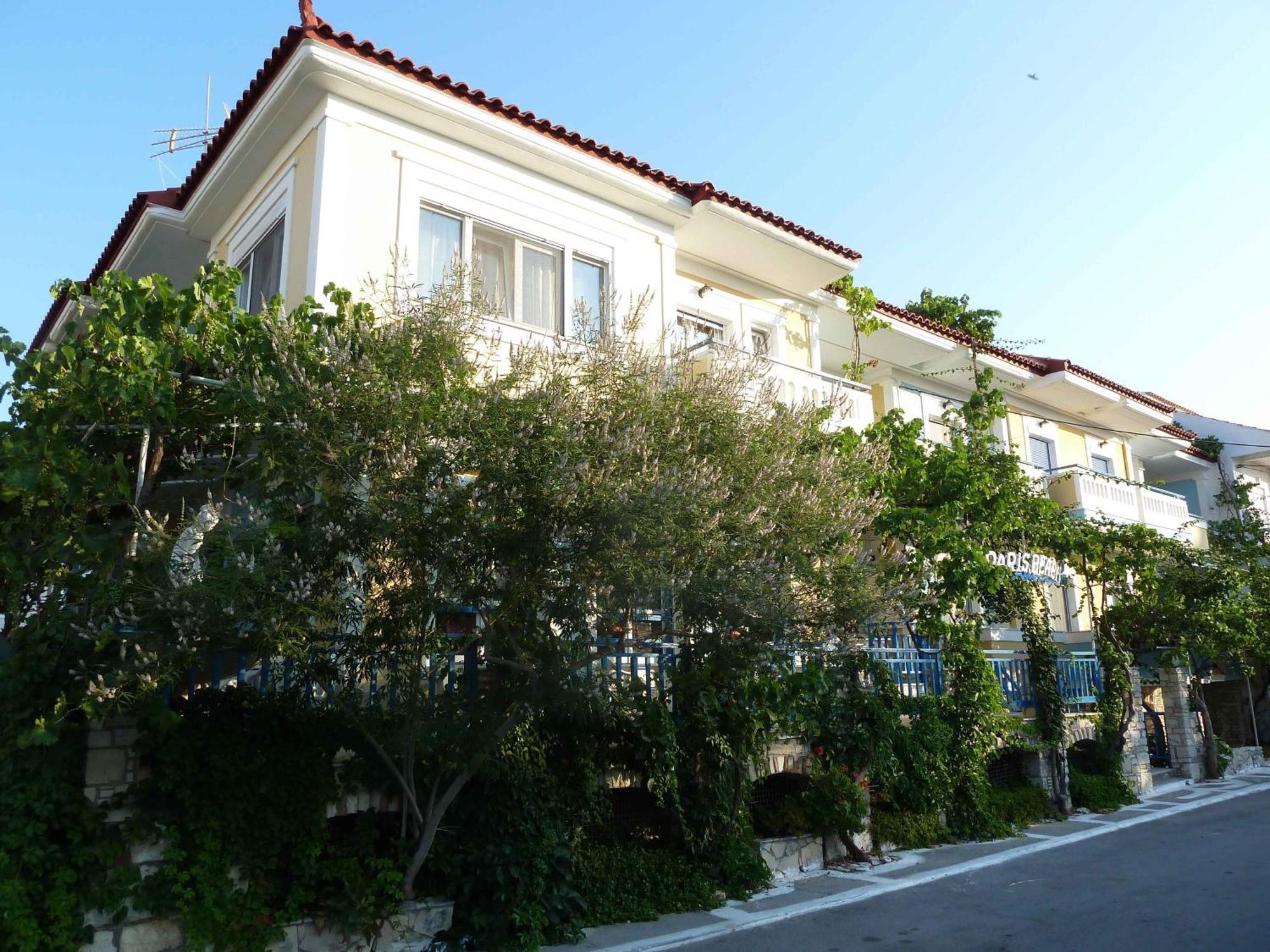 Paris Beach Hotel Ирайон Екстериор снимка