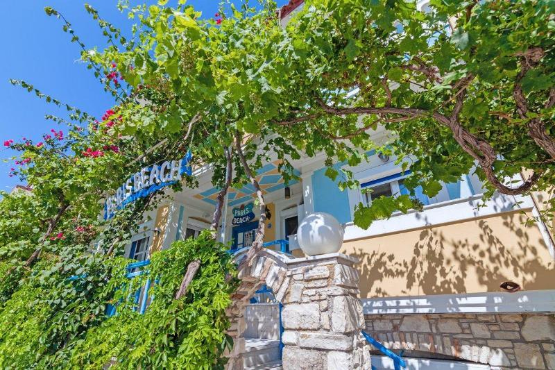 Paris Beach Hotel Ирайон Екстериор снимка