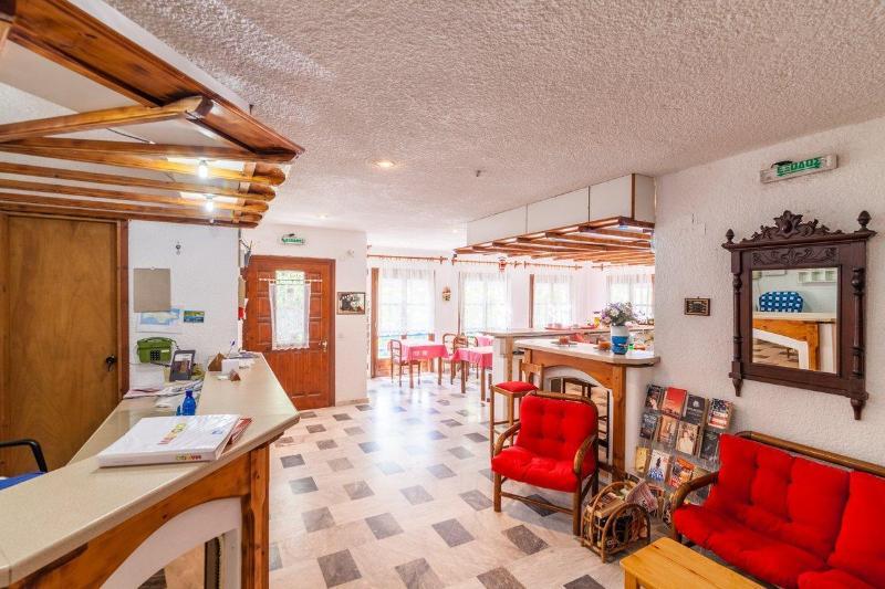 Paris Beach Hotel Ирайон Екстериор снимка